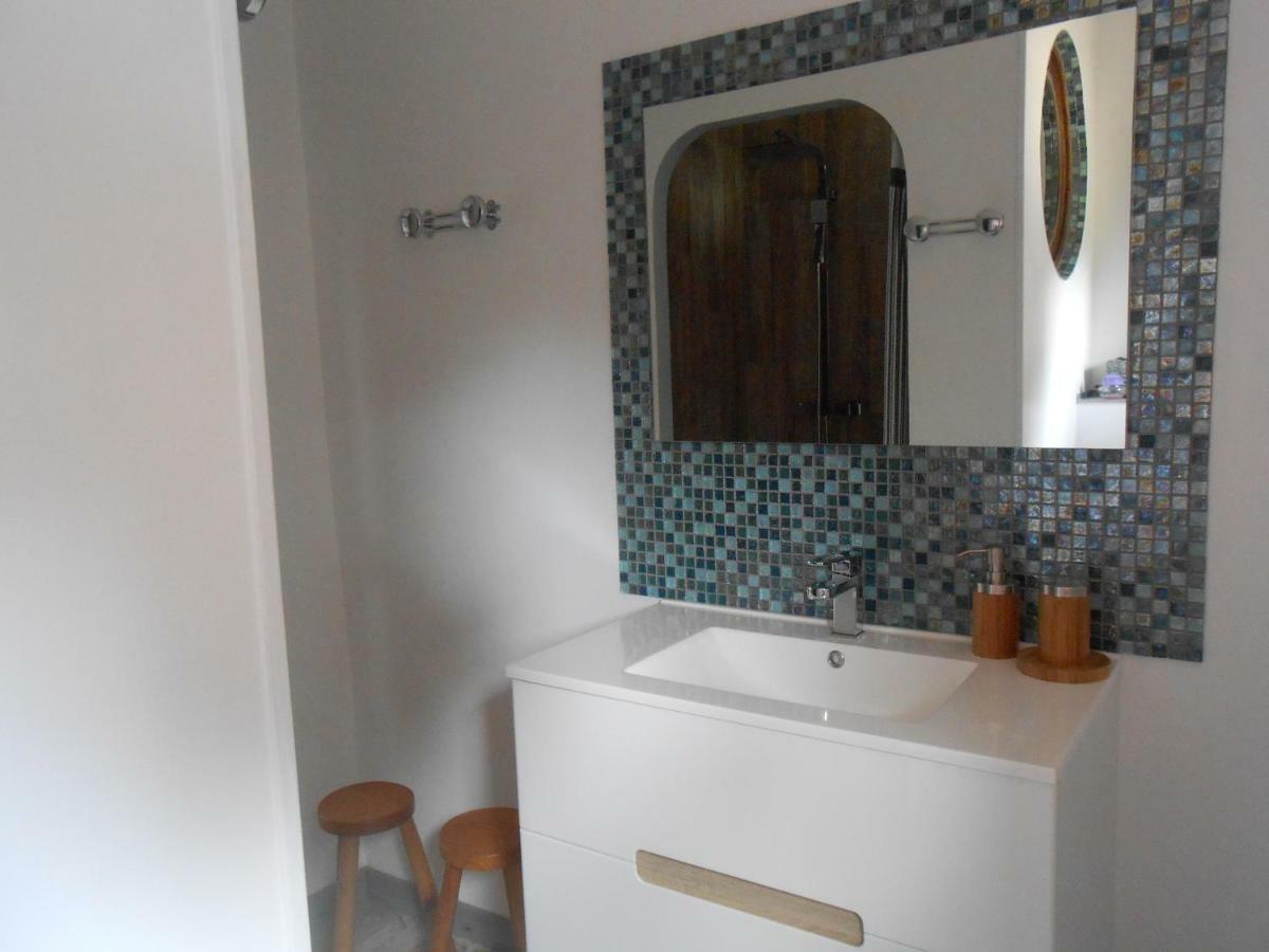 Arie - Chez Joelle Et Michel Hotel Dému Екстериор снимка