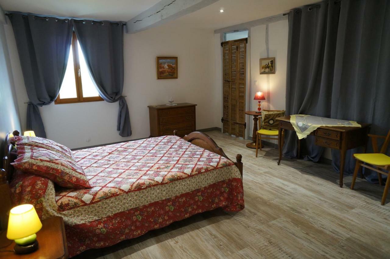 Arie - Chez Joelle Et Michel Hotel Dému Екстериор снимка