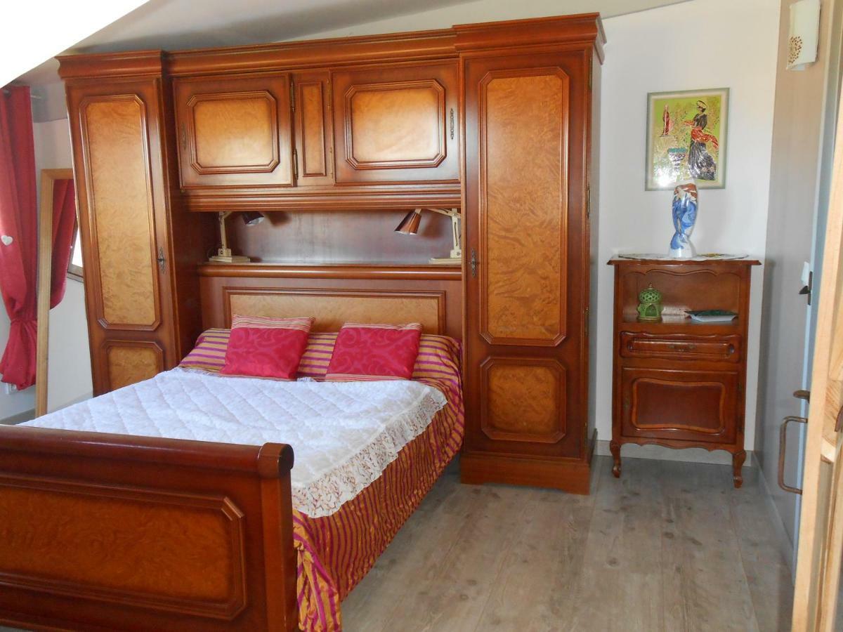 Arie - Chez Joelle Et Michel Hotel Dému Екстериор снимка